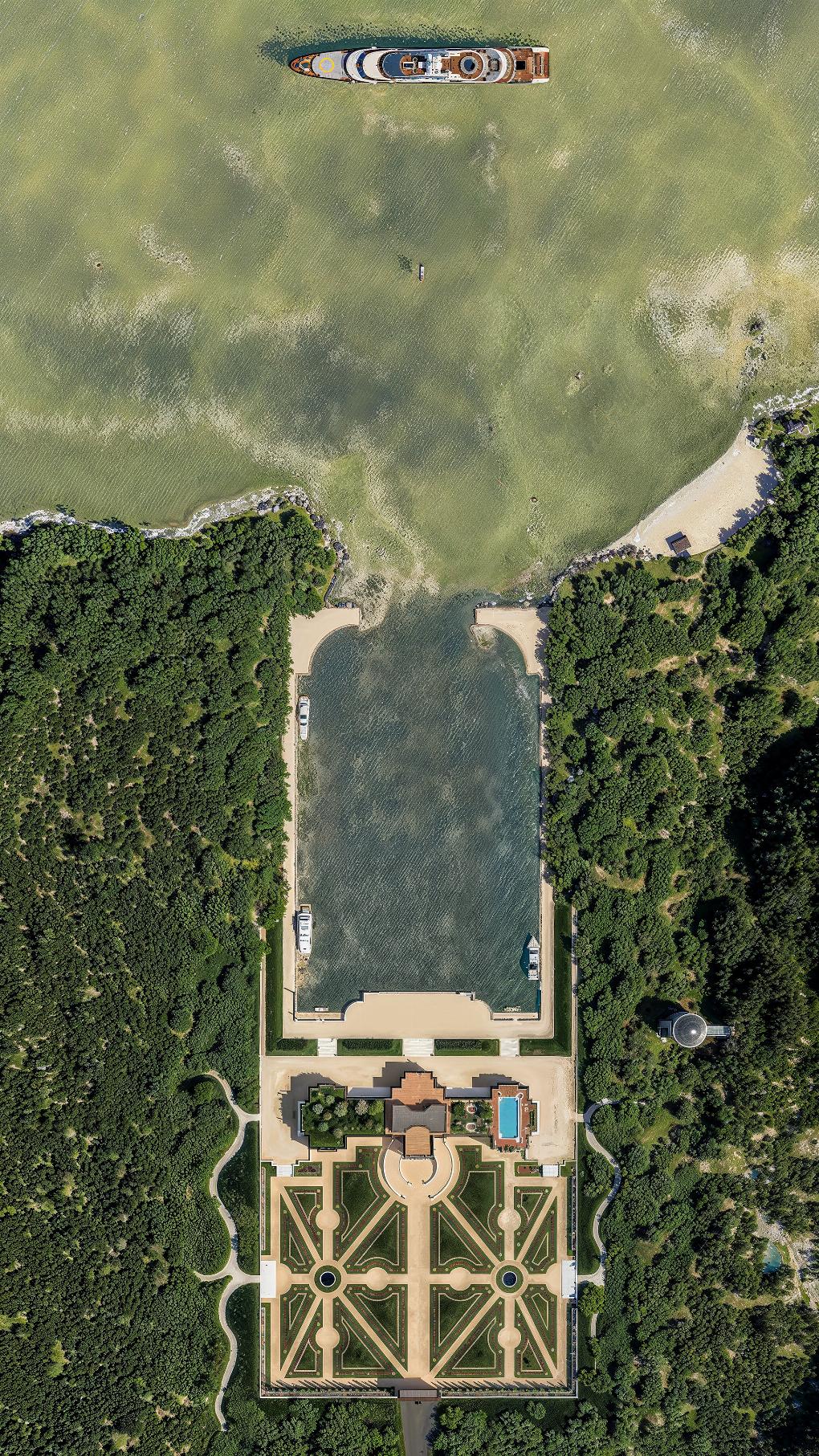 Palaces in the Mediterranean