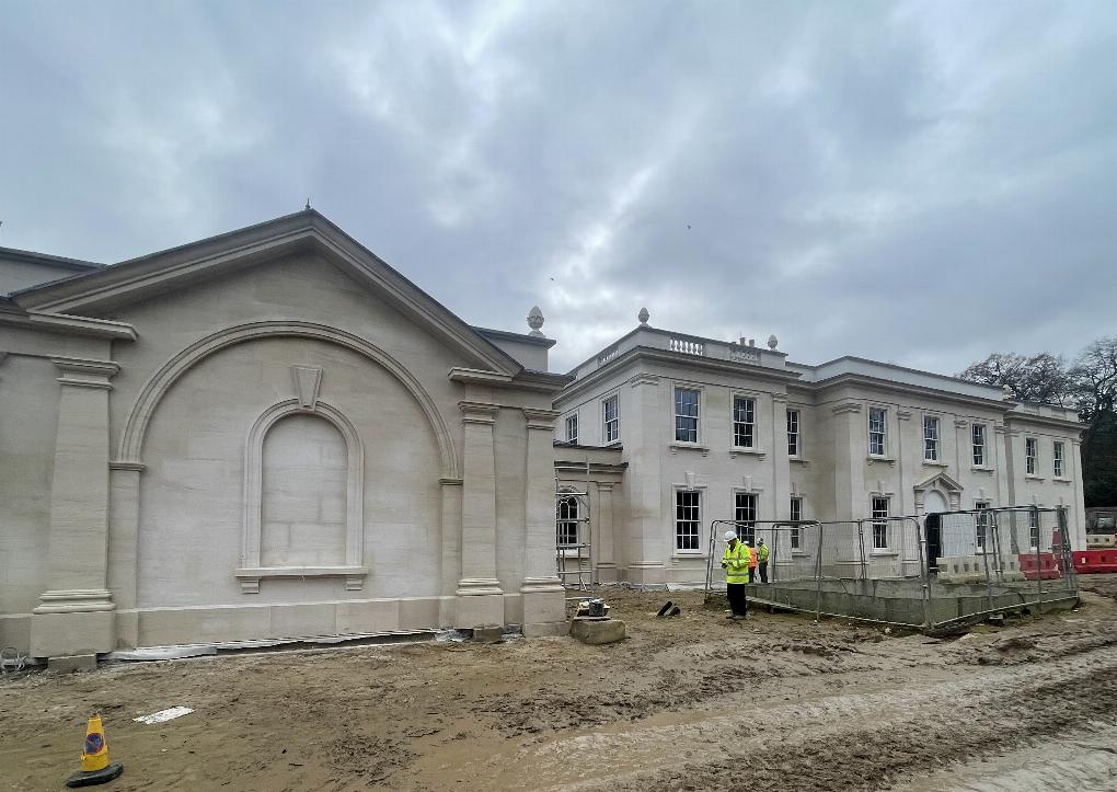 Luxury Familly House – Wentworth Estate Surrey